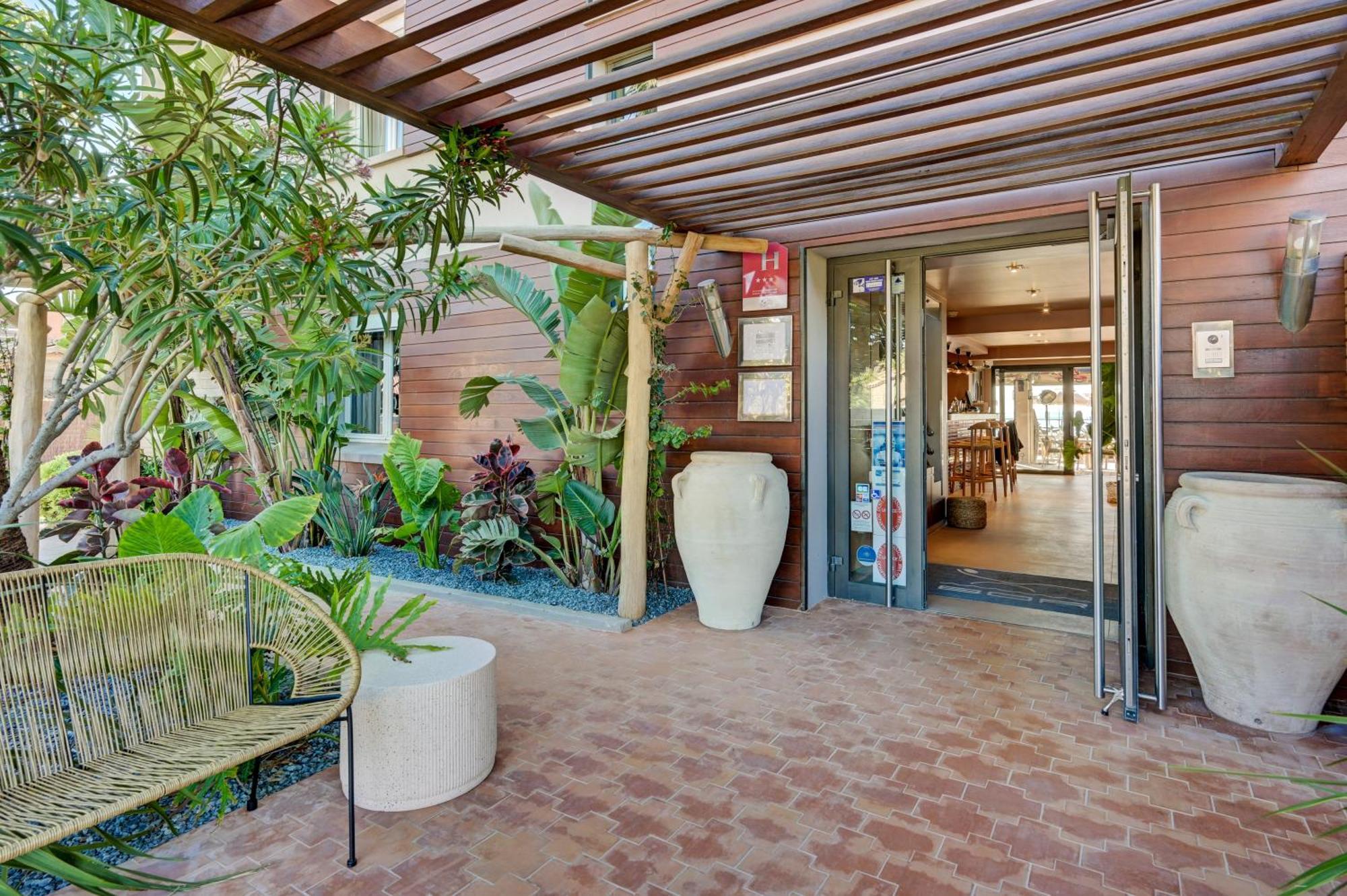 Hotel Bor Hyères المظهر الخارجي الصورة